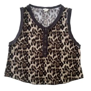 POL Women Large Brown Gray Animal Print Leopard Cropped Button Tank Top SMT1648A